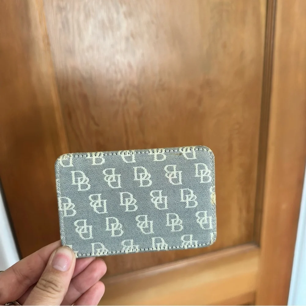 dooney & bourke VTG vintage canvas logo wristlet and ID card holder